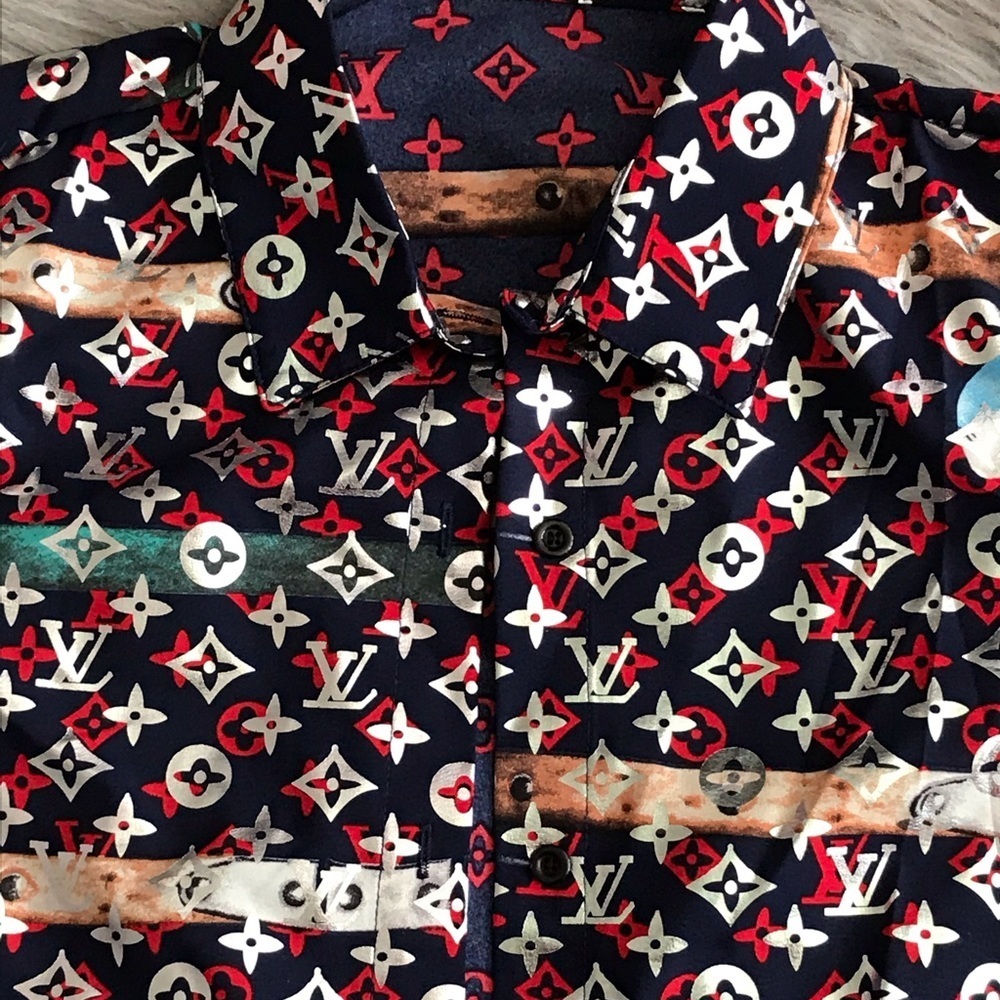 TOPS👚👚👚👚 - Picture 2 of 5